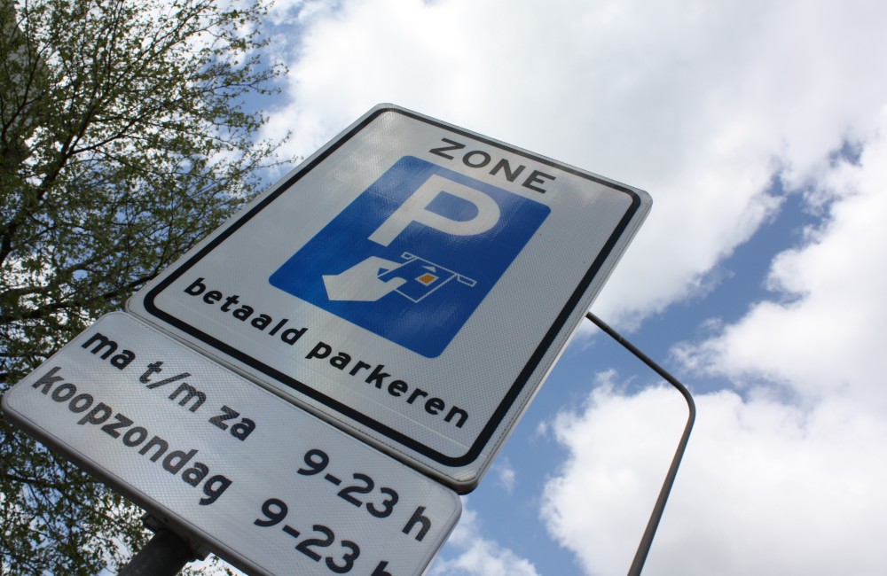 Parkeren bij Waalhaven moet voor personeel binnenstad gratis blijven